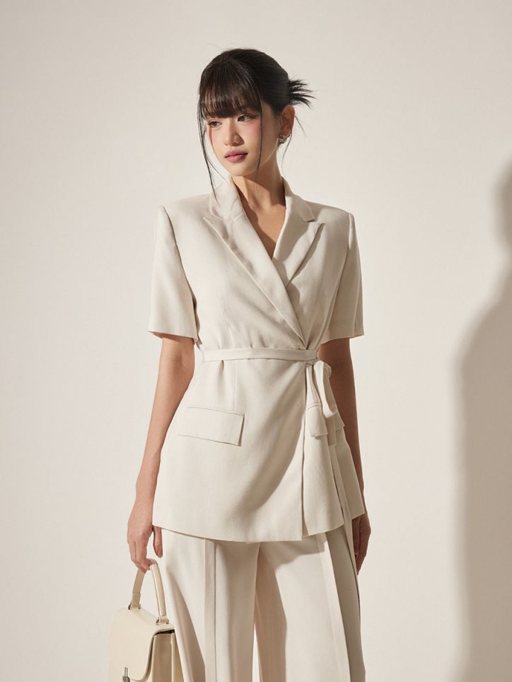 Áo ký giả Tuytxi cổ hai ve rời